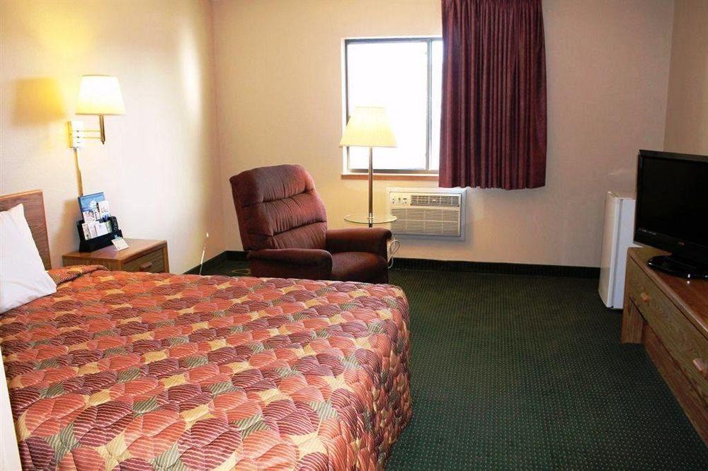 Boarders Inn&Suites by Cobblestone Hotels - Broken Bow Eksteriør bilde